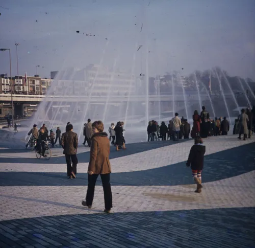 gemeentearnhemroermondsplein 1980 1990 gelders archief 1526 329 fotocollectie piet veeren