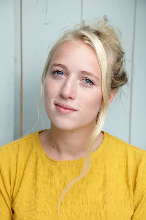 manon kroezenfoto hester doovedementieposttheater413 e6ff4215df8b68d5a3698aac24484c5c