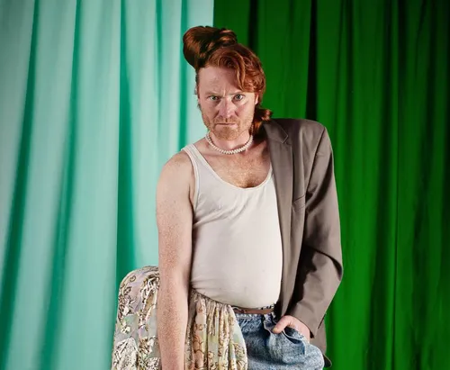 theater aan de rijnmevrouwogterop ikzoulieverangelheten foto miekuittenhout banner 900x740 1