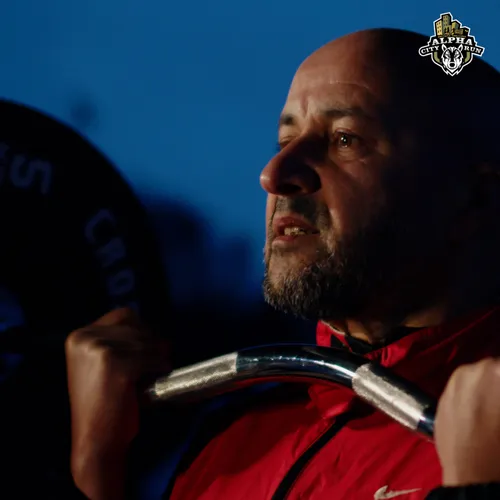 alphacityrunmarcouch25