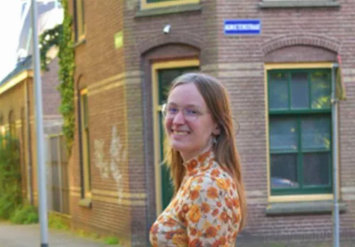 Tussen de Tiks.Anke Konink