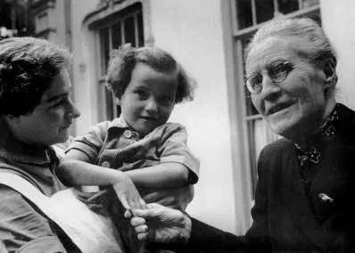 Dr. Christine Bader, Foto Christine Bader Stichting Irene KinderZiekenhuis. Fotograaf onbekend.