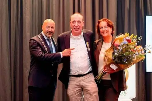 Jochem Schellens tot Ridder in de Orde van Oranje-Nassau.