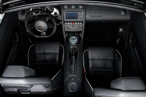 interni-lamborghini-123