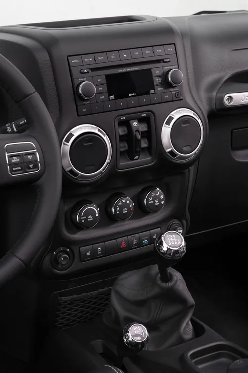 wrangler unlimited my13 121219 0002