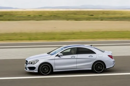 mercedes-cla-018