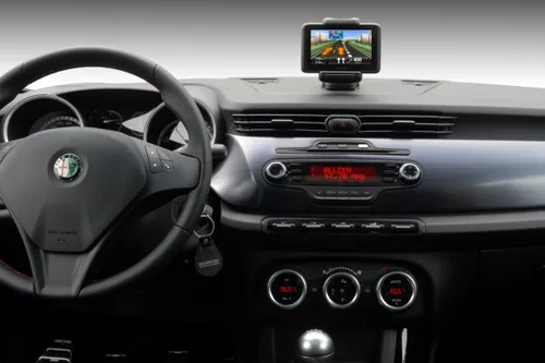 130201 ar giulietta business02