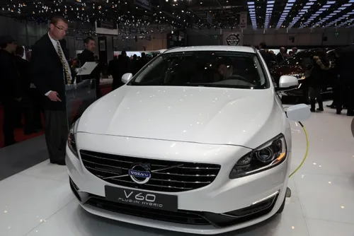 volvo-V60-plug-in
