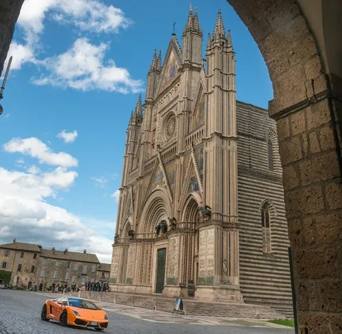 50Lamborghini-gallardo-001