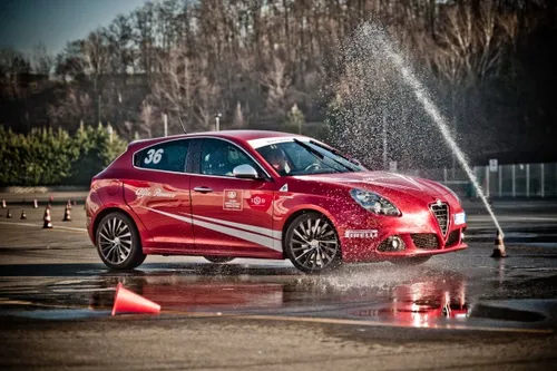alfa romeo giulietta guida sicura