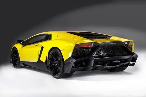 Lamborghini-Aventador-570-05