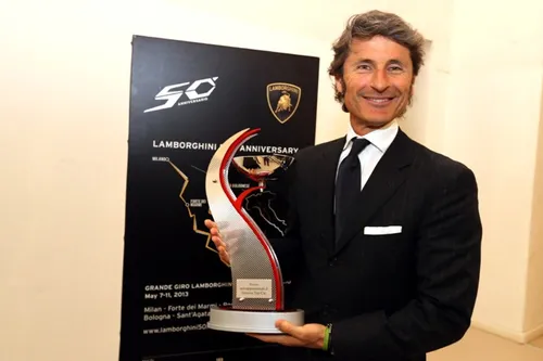 Winkelmann Presidente Lamborghini premiato da Autoappassionati-