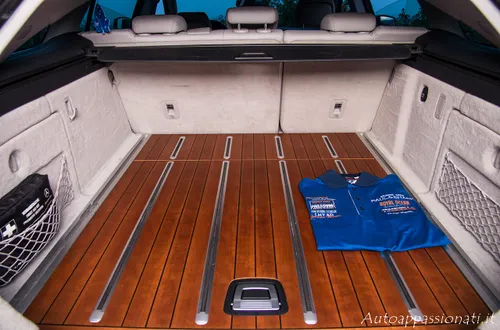 Mercedes-Benz CLS Shooting Brake Bagagliaio Legno