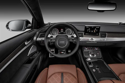 Interni Audi S8