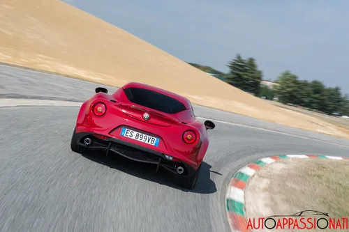 Alfa Romeo 4C 026