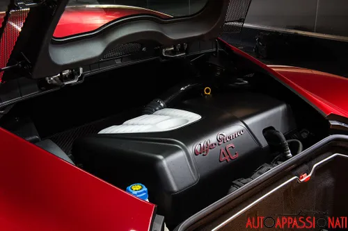 Alfa Romeo 4C Engine
