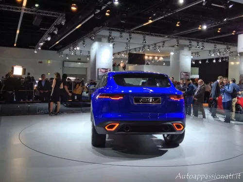 Jaguar C-X17-Concept IAA 003
