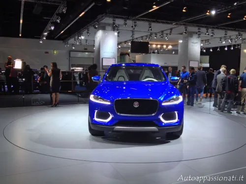 Jaguar C-X17-Concept IAA