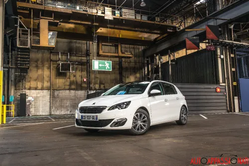 Peugeot nuova 308