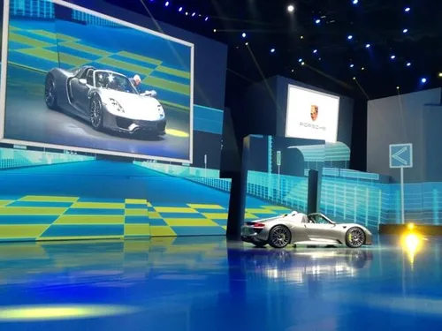 PORSCHE 918 SPYDER LIVE