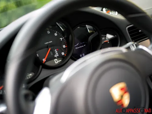 Porsche Carrera4 Cabriolet 020