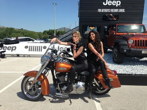 Jeep Harley Davidson 4