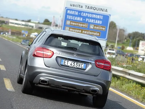 Mercedes-Benz GLA 83
