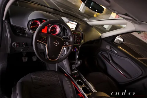 opel zafira 2.000032