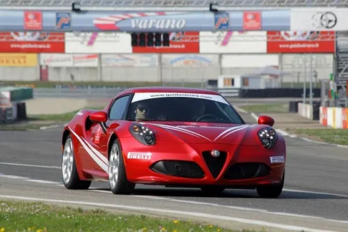 Alfa Romeo Guida Sicura 22