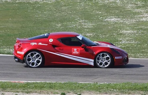 Alfa Romeo Guida Sicura 23