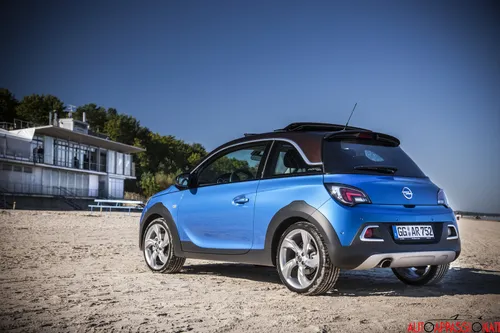 Opel Adam Rocks 2014 prova su strada