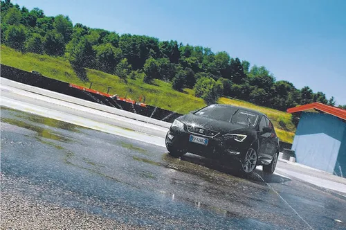 seat driving accademy02