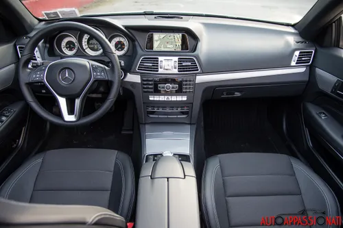 Mercedes Classe E Cabrio Interni