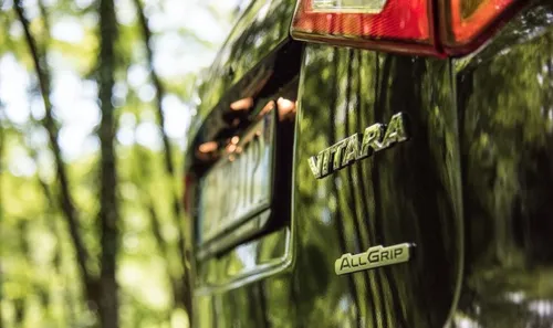 vitara-int7