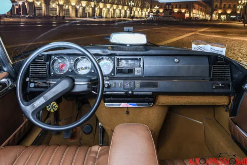 DS 23 Pallas - interni