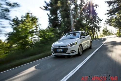 nuova hyundai i20 05