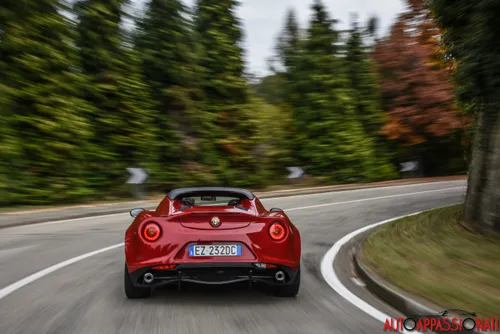 Alfa Romeo 4C 004