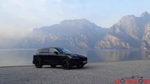 Trentino porsche cayenne s hybrid 004