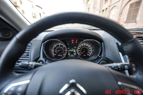 Citroen c4aircross int1