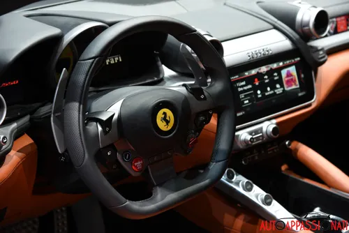 Ferrari GTC4Lusso Interni 