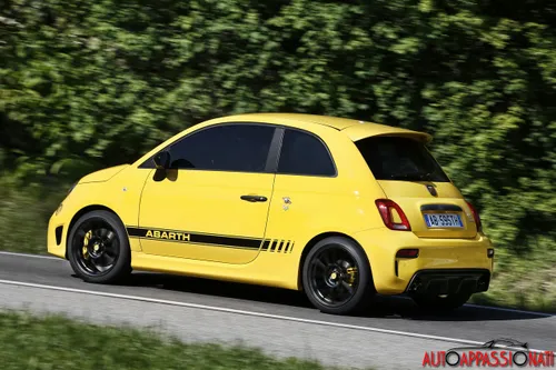 Abarth 595 01