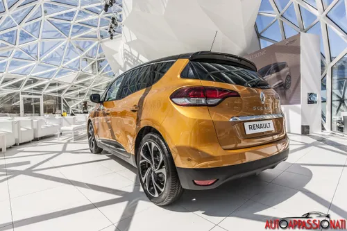 Renault Scenic 10