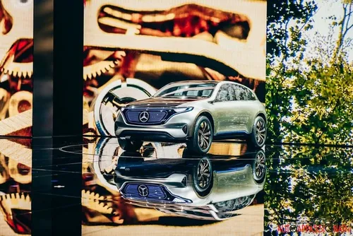 Mercedes GenerationEQ 01