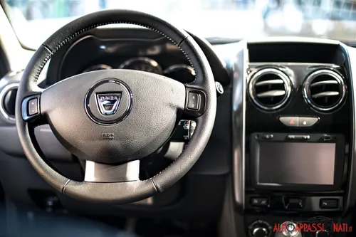 Duster Shadow Black 12