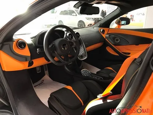 Interni McLaren570S
