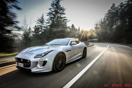Jaguar F Type02