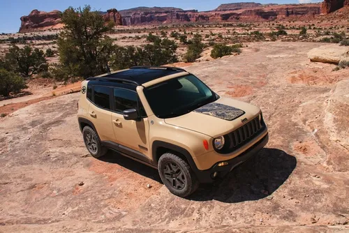 Jeep Renegade Desert Hawk 1