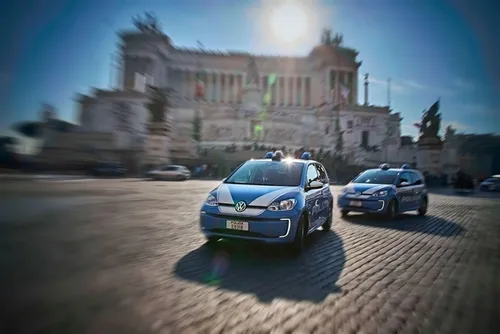 Volkswagen eUP Polizia 02