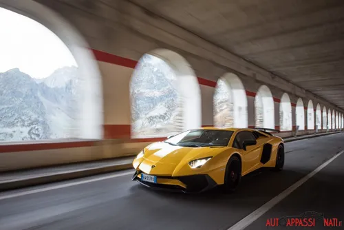 Lamborghini_AventadorSV_08