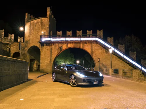 Ferrari GTC4Lusso - San Marino Percorsi Italiani
